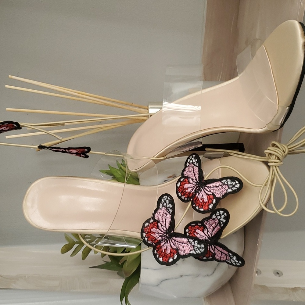 Shoe - Picture 4 of 5